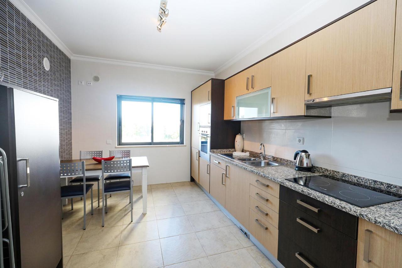 A68 - Palmeiras Paz Apartment 라고스 외부 사진